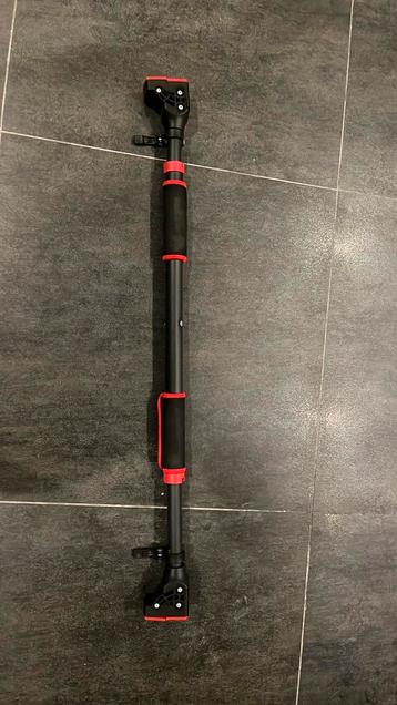 Fitness optrekbar voor tussen deurkader beschikbaar voor biedingen