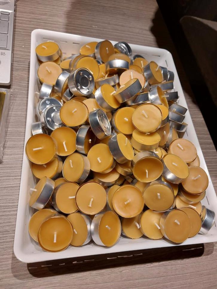 Theelichtjes 100% bijenwas imker, Huis en Inrichting, Woonaccessoires | Kandelaars en Kaarsen, Nieuw, Kaars, Minder dan 25 cm