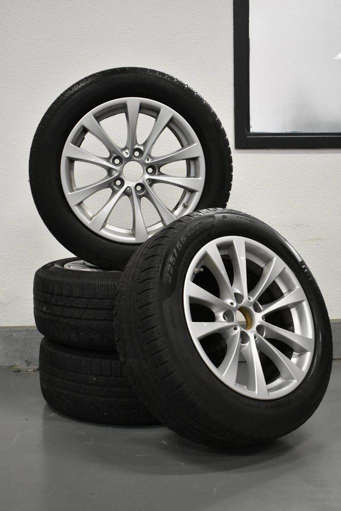BMW 3/4 serie Winterset Pirelli 225/55 R17 97H, Auto-onderdelen, Banden en Velgen, Banden en Velgen, Winterbanden, 17 inch, 225 mm