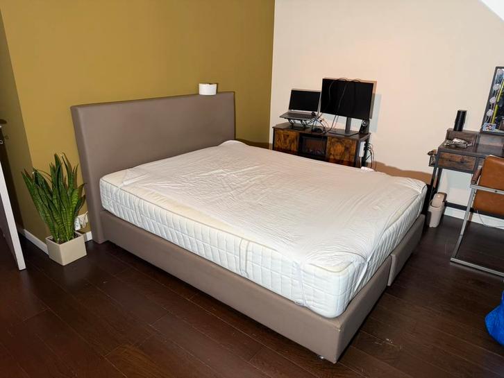 Boxspring + matras, Huis en Inrichting, Slaapkamer | Complete slaapkamers, Zo goed als nieuw, Ophalen