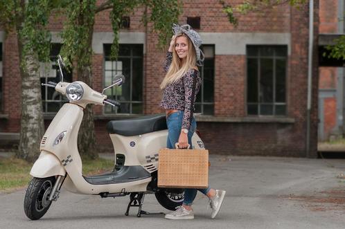 Venesi Scooter | Klasse A of B | Superdeal, Fietsen en Brommers, Scooters | Vespa, Nieuw, Benzine, Ophalen of Verzenden