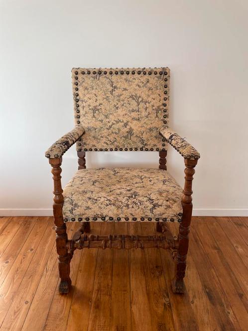 Antieke armstoel – barok stijl, leeuwenpoten, siernagels, Antiek en Kunst, Antiek | Meubels | Stoelen en Sofa's, Ophalen