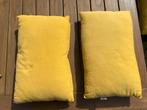 2 coussins jaunes de 25 X 35 cm, Enlèvement ou Envoi, Utilisé