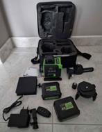Niveau laser 16 lignes NEUF avec 2 batteries, Bricolage & Construction, Enlèvement ou Envoi, Neuf, Distance