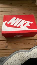 Nike panda dunks high maat 42.5, Kleding | Heren, Schoenen, Ophalen of Verzenden