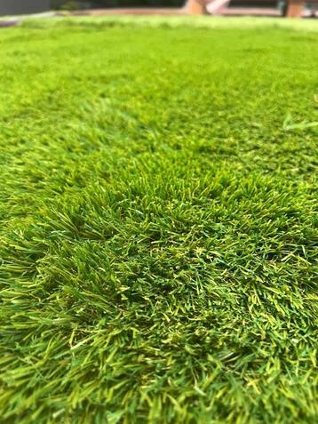 Kunstgras reststuk 2m x 2.5m beschikbaar voor biedingen