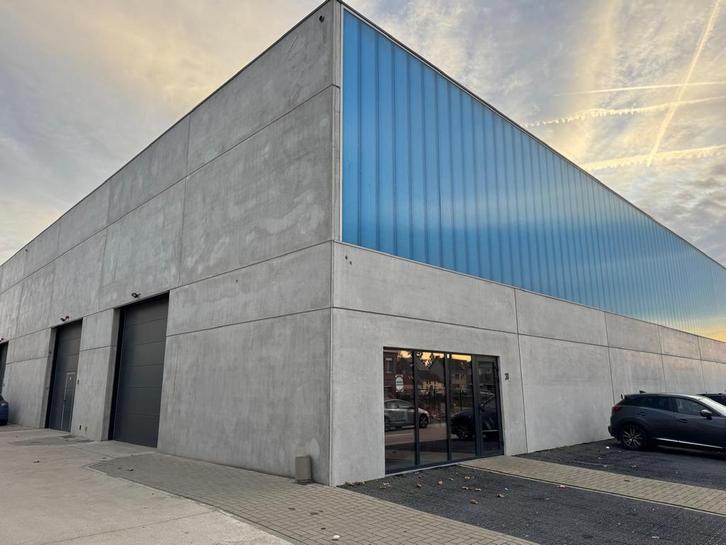 Cabanon, Articles professionnels, Immobilier d'entreprise, Stock ou Remise, Location