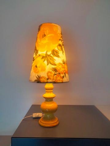 1970s vintage lamp tafelmodel keramiek flower  beschikbaar voor biedingen