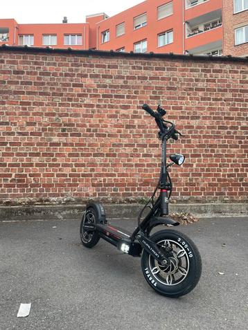 Trotinette electrique DUALTRON CITY 60V25ah 4000W 100km/h beschikbaar voor biedingen