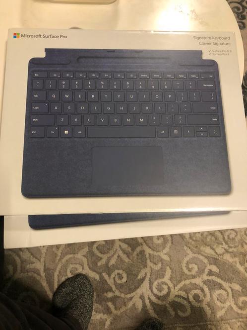 Azerty Microsoft type cover surface pro 8 pro 9…, Computers en Software, Toetsenborden, Nieuw, Azerty, Ophalen of Verzenden