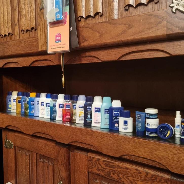 Echantillons., Verzamelen, Merken en Reclamevoorwerpen, Zo goed als nieuw, Overige typen, Ophalen