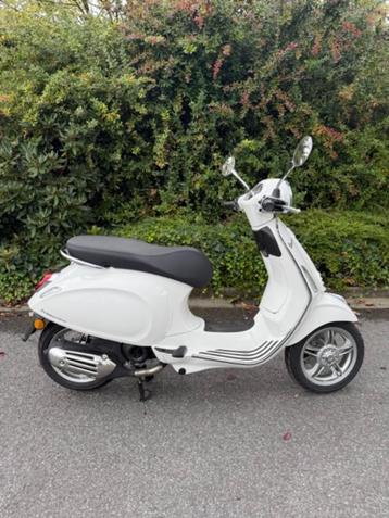 Vespa Primavera 50CC Nieuw - Destockage B-rijbewijs 45 / u beschikbaar voor biedingen