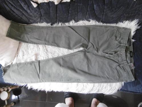 dames broek jeans NYDJ maat 10 -42/44 groen, Kleding | Dames, Spijkerbroeken en Jeans, Zo goed als nieuw, W33 - W36 (confectie 42/44)
