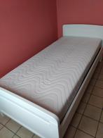 1 persoon bed, matras en lattenbodem, Huis en Inrichting, Slaapkamer | Matrassen en Bedbodems, Matras, Gebruikt, 210 cm, Eenpersoons
