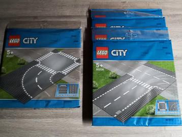 Lego city wegplaten 60236 - 60237 beschikbaar voor biedingen