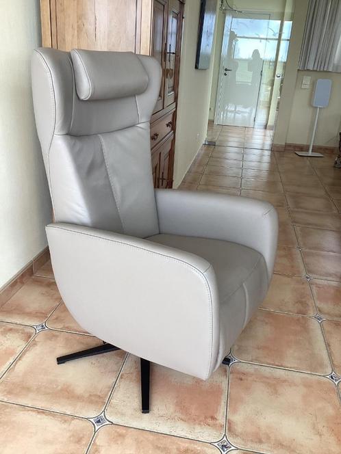 Elektrische sta-op relax Velderhof(model Endine)Nieuwstaat), Huis en Inrichting, Fauteuils, Zo goed als nieuw, Leer, Ophalen