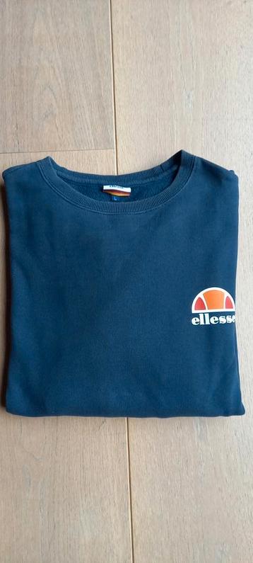 Ellesse sweater beschikbaar voor biedingen