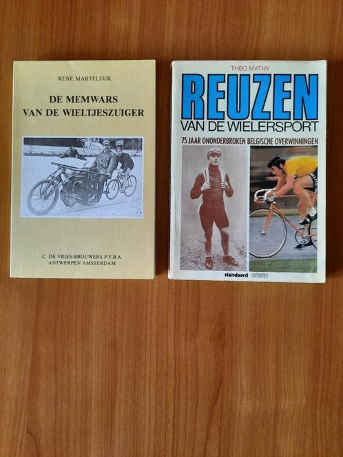 21 wielerboeken (zie 10 scans in bijlage). Lot à 20 euro., Boeken, Sportboeken, Gelezen, Ophalen of Verzenden