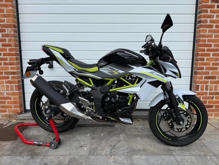 Kawasaki Z125 | 2020 | 3150km | NIEUWSTAAT!, Motoren, Motoren | Kawasaki, Bedrijf, Naked bike, 11 kW of minder, 1 cilinder, Minimaal motorrijbewijs A1