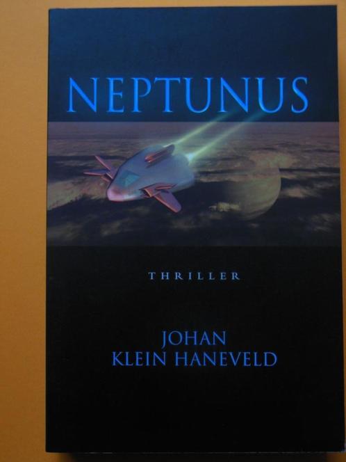 Neptunus - Johan Klein Haneveld, Boeken, Thrillers, Gelezen, Ophalen of Verzenden