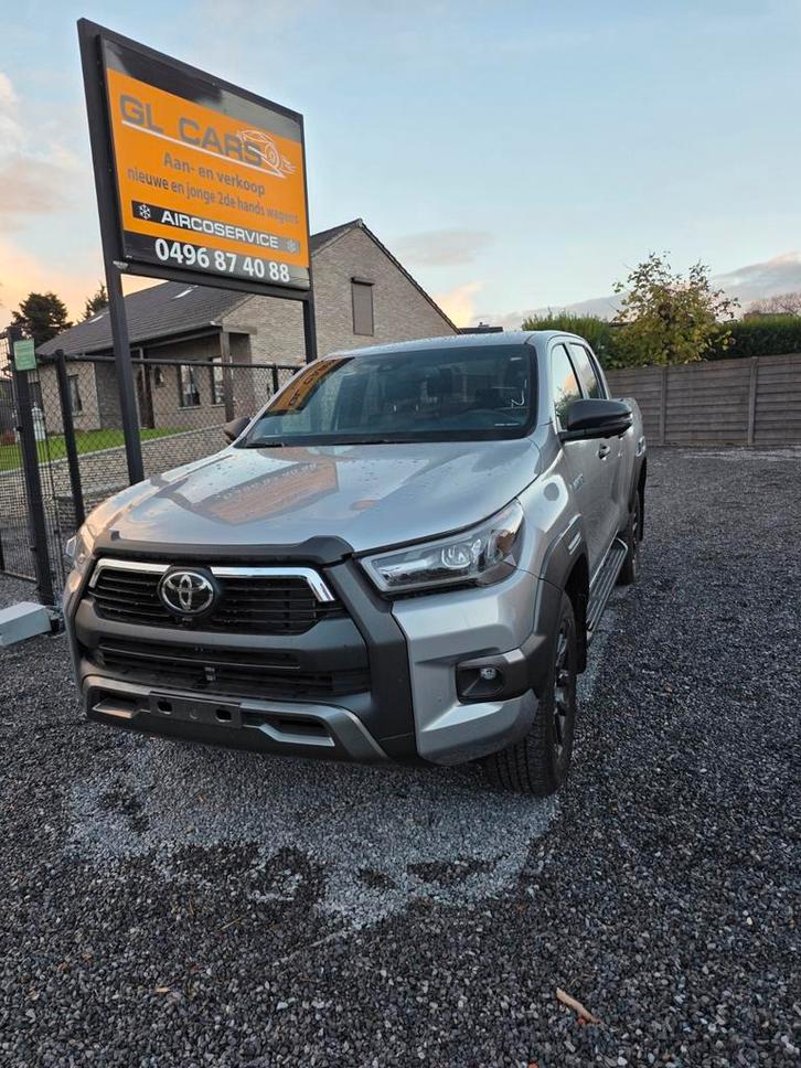 TOYOTA HILUX INVINCIBLE 2.8 D4D AUTOMAAT 2025 10 KM NIEUW, Auto's, Toyota, Bedrijf, Hilux, 360° camera, 4x4, ABS, Achteruitrijcamera
