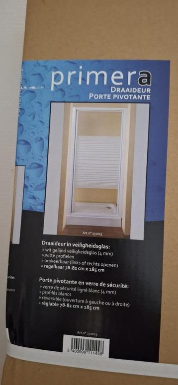 Douchedeur in veiligheidsglas  beschikbaar voor biedingen