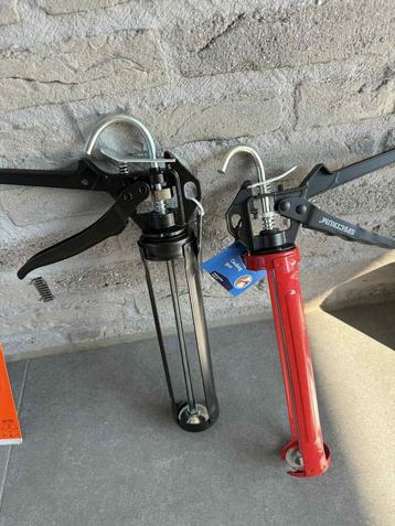 Siliconenpistool. Nieuw! 5€ beschikbaar voor biedingen