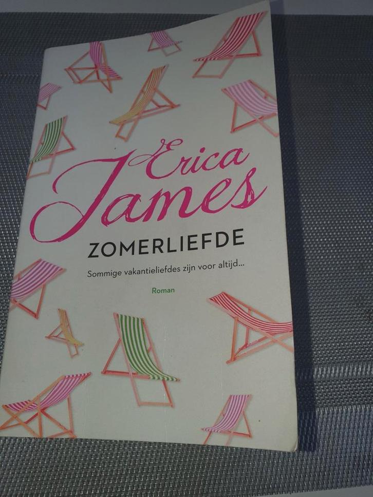 Erica James - Zomerliefde, Boeken, Literatuur, Zo goed als nieuw, Ophalen of Verzenden