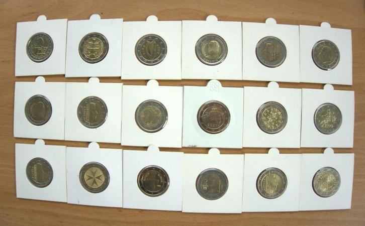 2 euro UNC-munten in munthouder, Postzegels en Munten, Munten | Europa | Euromunten, Losse munt, 2 euro, Ophalen