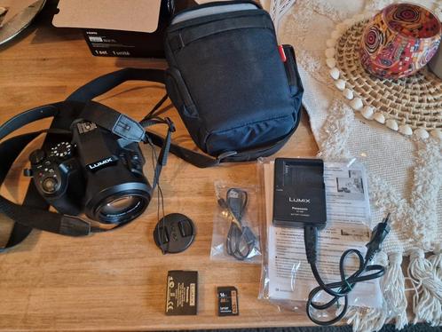 Panasonic Lumix DMC-FZ300 – 4K Bridgecamera met Leica lens, Audio, Tv en Foto, Videocamera's Digitaal, Zo goed als nieuw, Camera