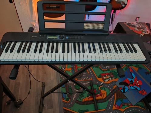 Keyboard en statief Casio CT-S300, Muziek en Instrumenten, Keyboards, Gebruikt, 61 toetsen, Casio, Aanslaggevoelig, Met standaard