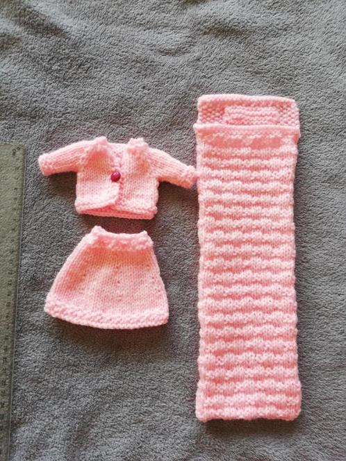 Poppenset voor Barbie: vest en rok, slaapzak, nieuw, Kinderen en Baby's, Speelgoed | Poppen, Nieuw, Barbie, Ophalen of Verzenden