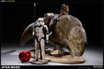 Statue Dewback Sideshow 1/6 Scale Star Wars + Sandtrooper, Enlèvement, Comme neuf, Statue ou Buste