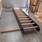 Trap massief, Ophalen, Nieuw