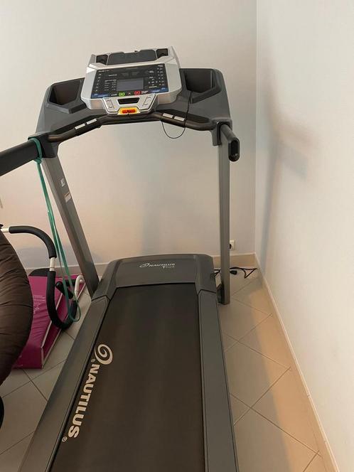 Loop T624 Nautilus, Sport en Fitness, Fitnessapparatuur, Zo goed als nieuw, Loopband, Ophalen