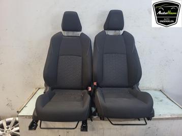 INTERIEUR COMPLET Toyota Corolla Touring Sport (E21 / EH1)