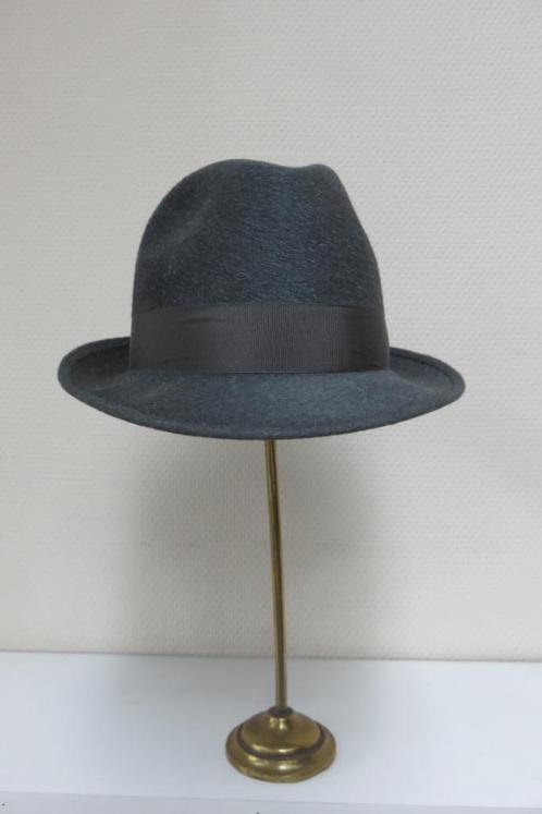 Chapeau homme taupé gris foncé neuf, Vêtements | Hommes, Chapeaux & Casquettes, Neuf, Chapeau, Enlèvement ou Envoi