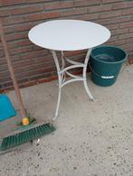 Bistro tuin ijzeren bijzet tafel, Tuin en Terras, Ophalen, Zo goed als nieuw