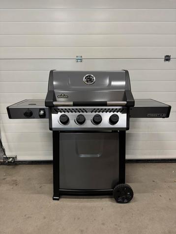 Napoleon Freestyle 425 SB gas barbecue nieuw beschikbaar voor biedingen