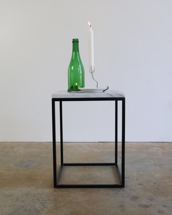 Table basse Zuiver Marble Power, table d'appoint en marbre, Maison & Meubles, Tables | Tables d'appoint, Comme neuf, Carré, Moins de 45 cm