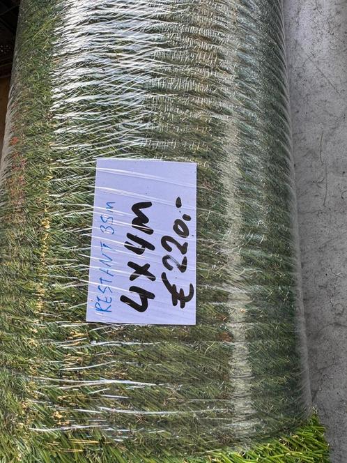 Kunstgras 4x4 35mm hoog., Tuin en Terras, Gras en Kunstgras, Zo goed als nieuw, Kunstgras, Ophalen