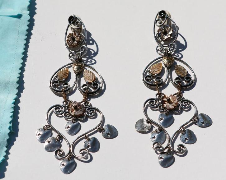 Magnifiques boucles d'oreilles clips Reminiscence, Bijoux, Sacs & Beauté, Boucles d'oreilles, Neuf, Argent, Argent, Enlèvement ou Envoi