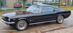 Ford Mustang Fastback 2+2, Auto's, 185 kW, 4 zetels, Achterwielaandrijving, Zwart