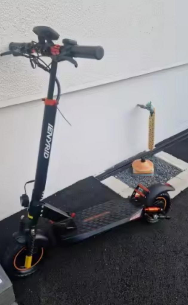 Ienyrid m4 pro s + max groote batterij  20ah 2 weken oud !!, Fietsen en Brommers, Steps, Ophalen of Verzenden