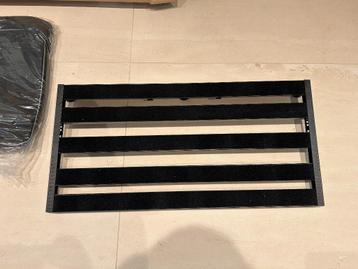 Harley Benton Starship 80 pedalboard beschikbaar voor biedingen