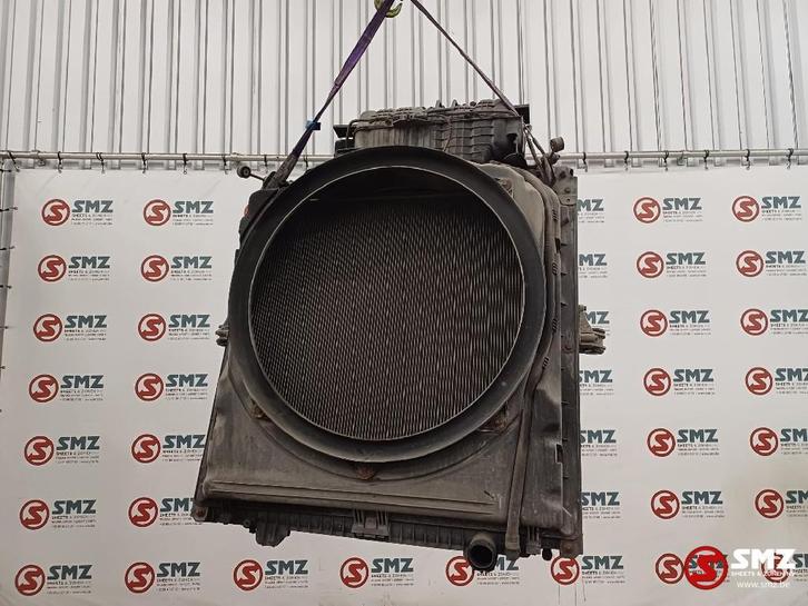 Occ radiator + expansievat MAN, Auto-onderdelen, Vrachtwagen-onderdelen, MAN, Motor en Accessoires, Gebruikt