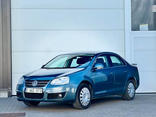 Volkswagen Golf jetta - Benzine/2009/11000km Airco carplay, Auto's, Volkswagen, Bedrijf, Jetta, ABS, Benzine, Euro 4, Berline