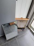 Spiegel met schap en kledinghaakjes, Ophalen of Verzenden, Zo goed als nieuw