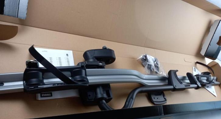 Fietsdrager dakdrager made by Thule Renault 7711780147, Autos : Divers, Porte-bagages, Neuf, Enlèvement ou Envoi