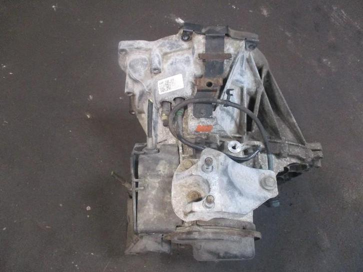 VERSNELLINGSBAK Ford Fiesta 6 (JA8) (aa6r-7002-abb), Auto-onderdelen, Transmissie en Toebehoren, Ford, Gebruikt